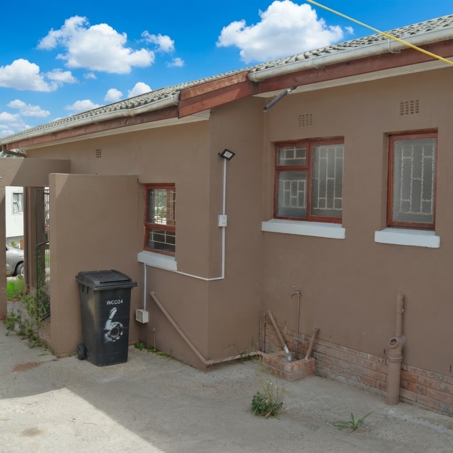 3 Bedroom Property for Sale in Arbeidslus Western Cape